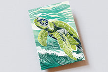 Load image into Gallery viewer, Wildlife of the US Postcards - Oregon - Green Sea Turtle
